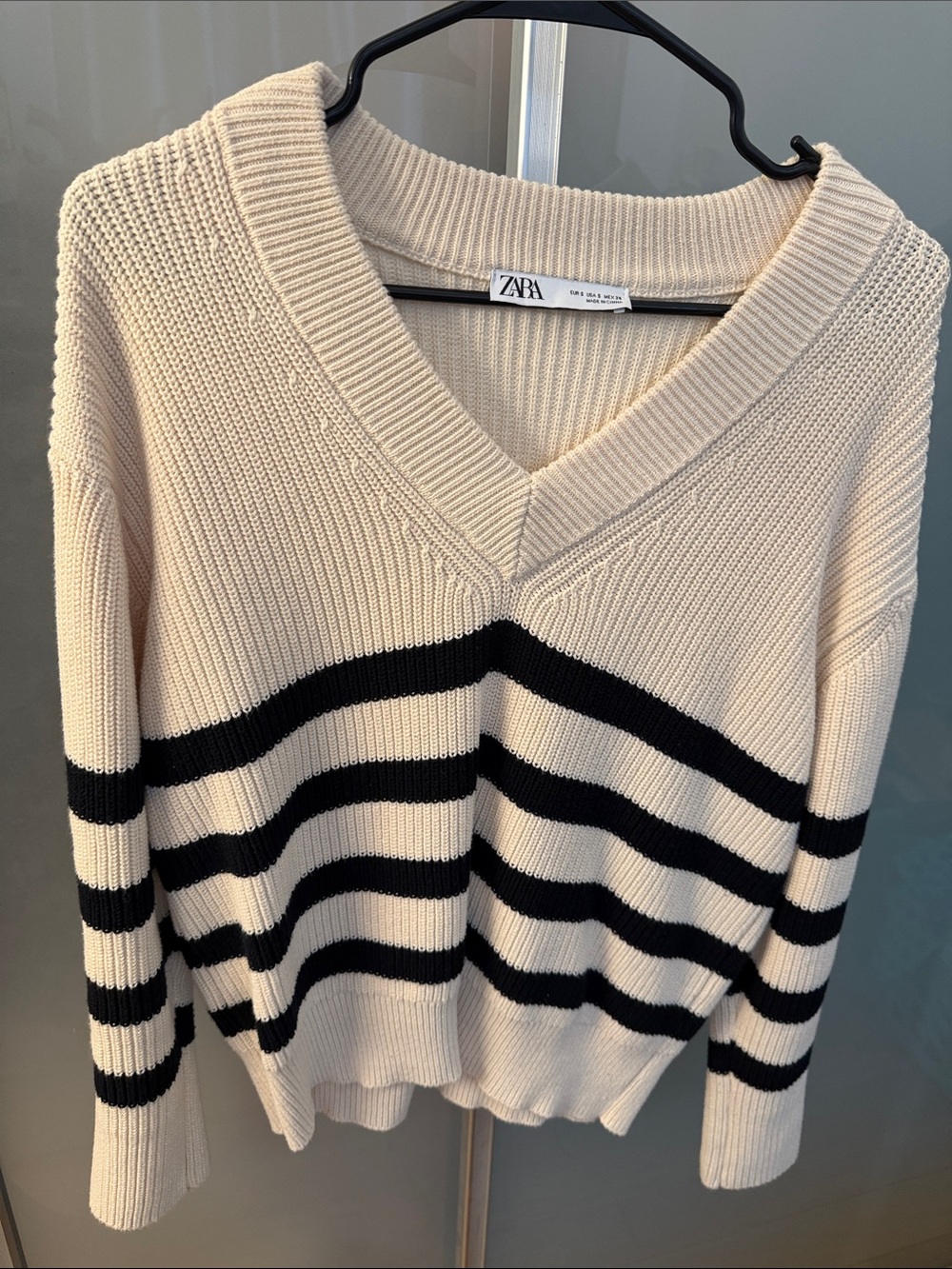 Zara Cream V-Neck Sweater with Black Stripes